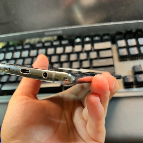 Samsung s10+ 512gb - Picture 5 of 6